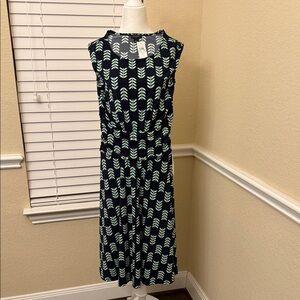 Ann Taylor Factory Navy and Green Botanical Print Sleeveless Dress Size 4 NWT